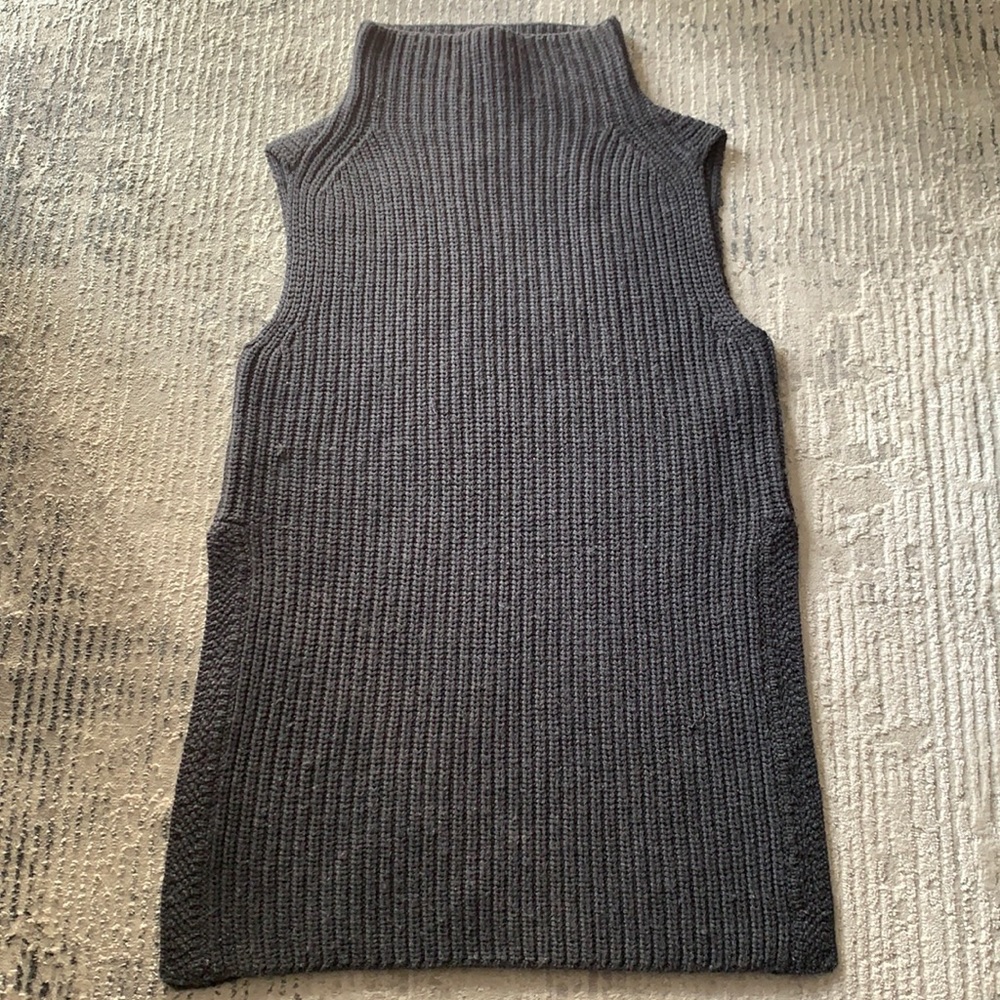 Wilfred Palmier Wool Sweater - Sleeveless